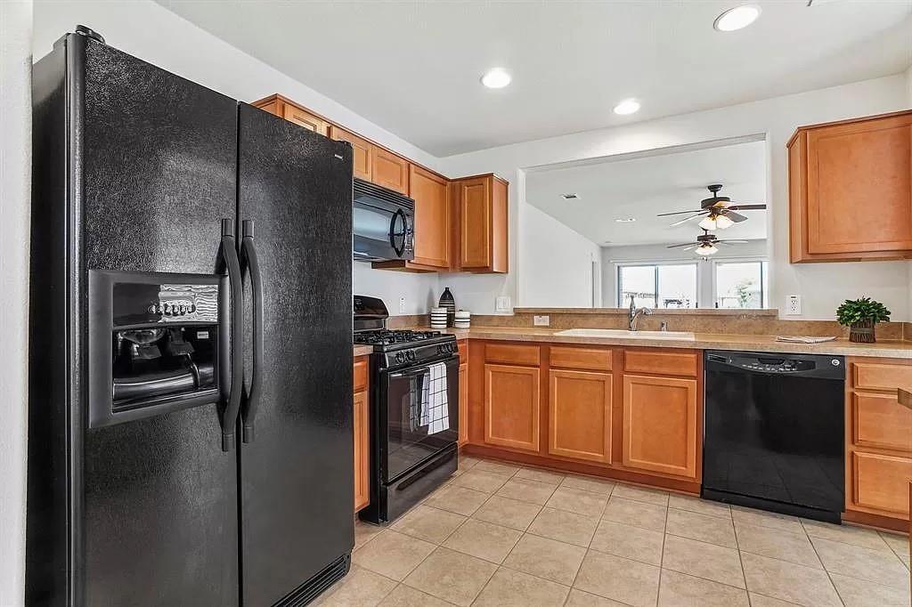 Frisco Lakes By Del Webb Villa - Residential