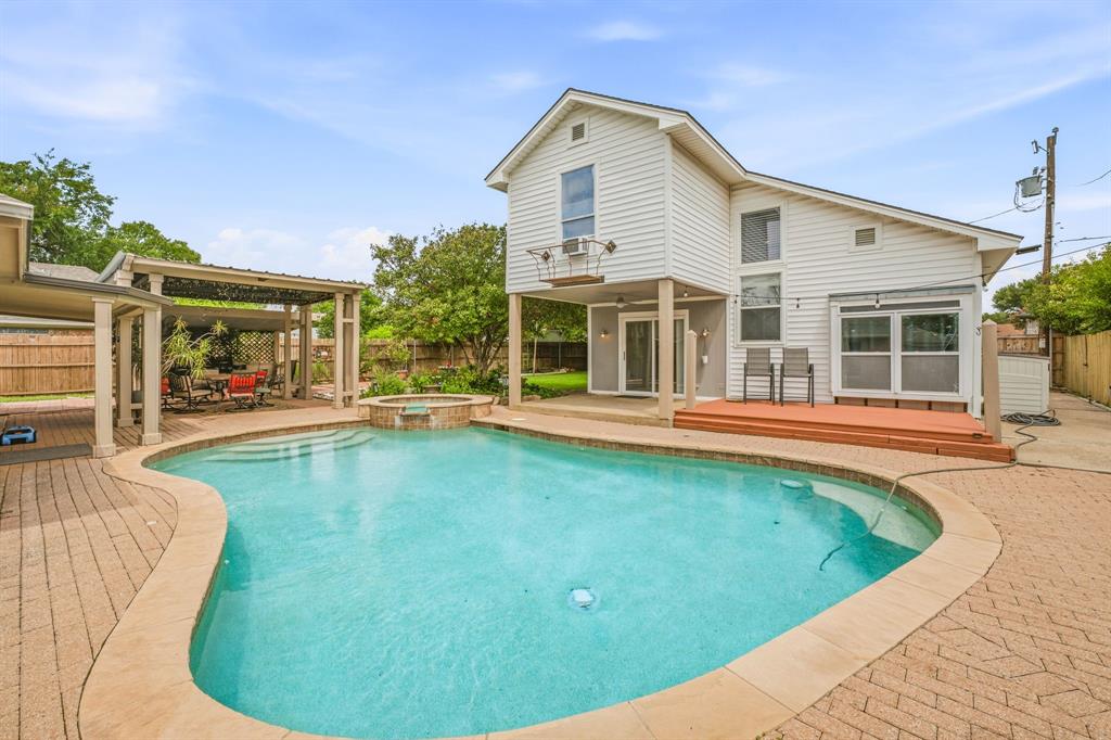 Decordova Bend Estate - Residential