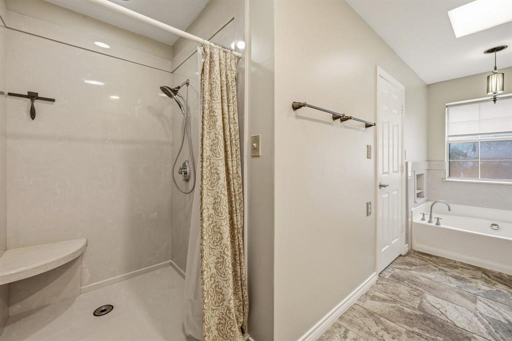 Decordova Bend Estate - Residential