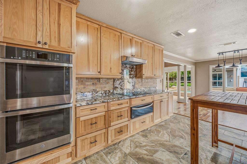 Decordova Bend Estate - Residential