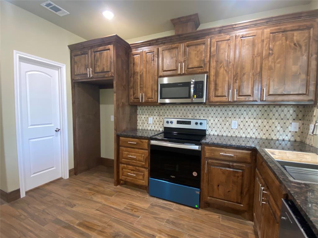 Org. Cleburne - Residential Lease
