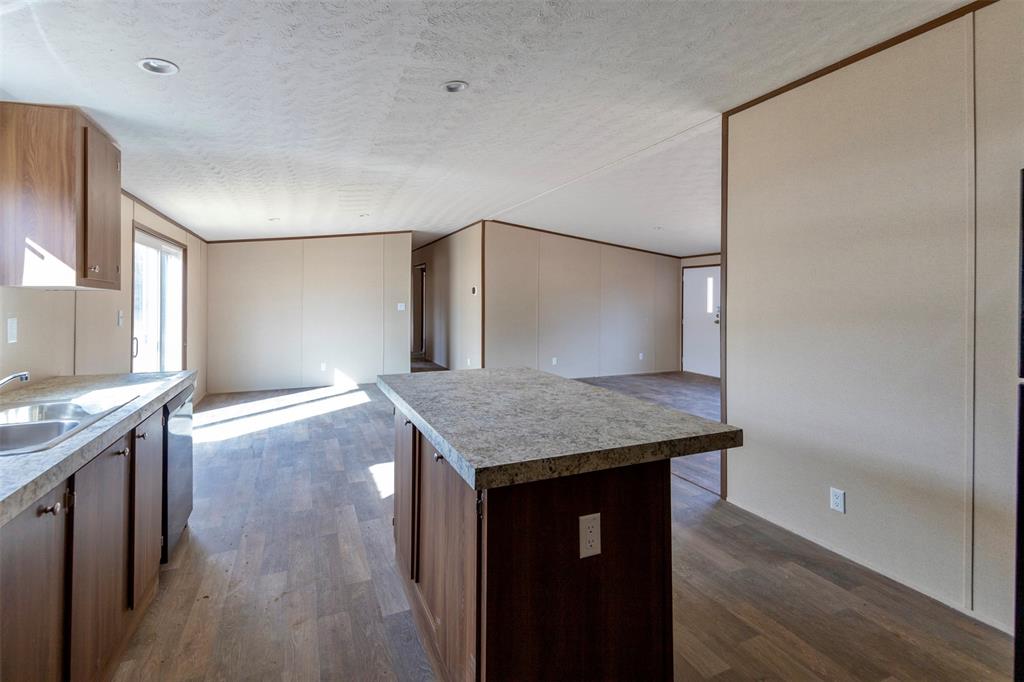 Oak Trail Shores Sec D - Residential