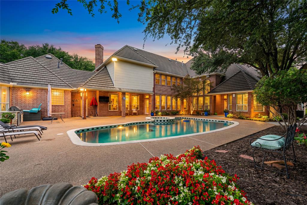 LAKES OF SOMERSET - Residential