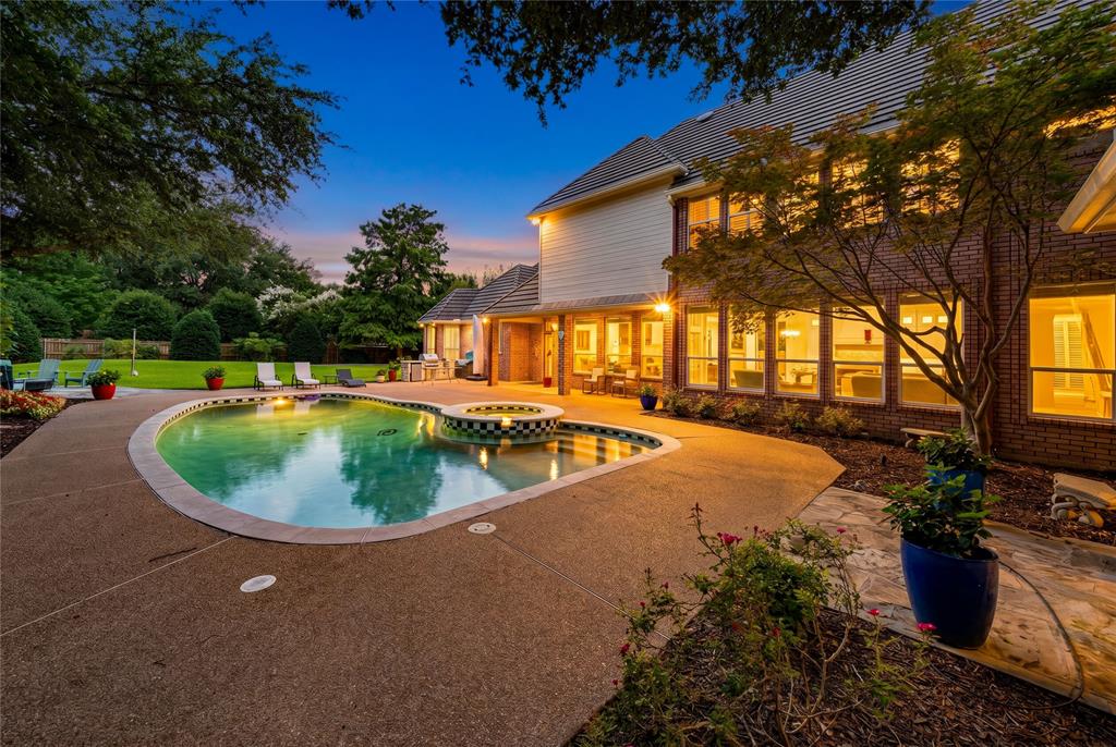 LAKES OF SOMERSET - Residential