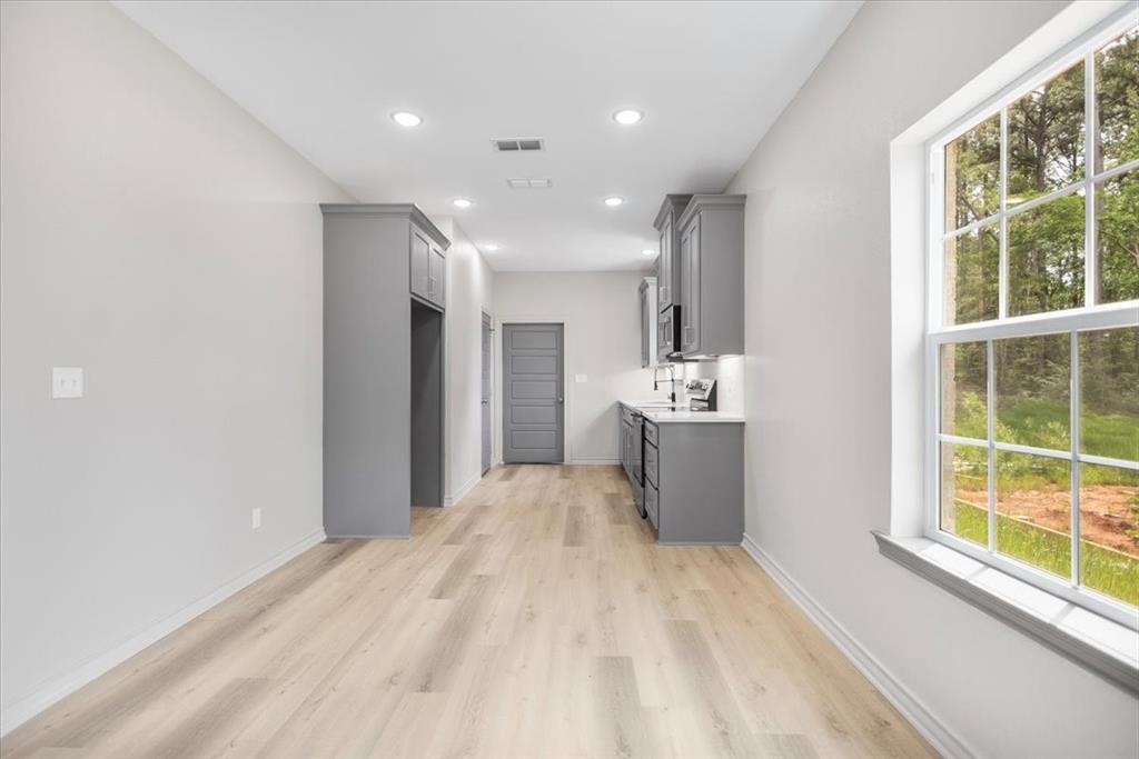 DREW HEIGHTS - Residential