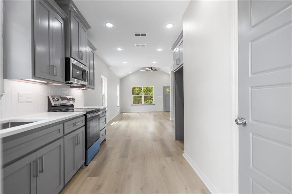 DREW HEIGHTS - Residential
