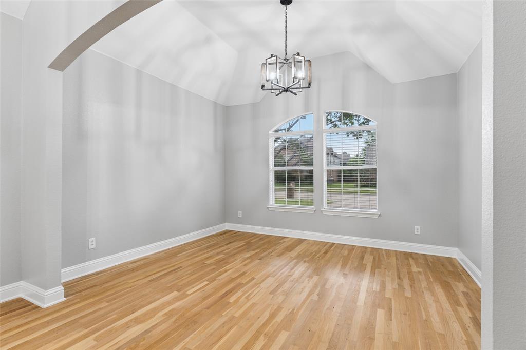 Woodbridge Ph 02c - Residential