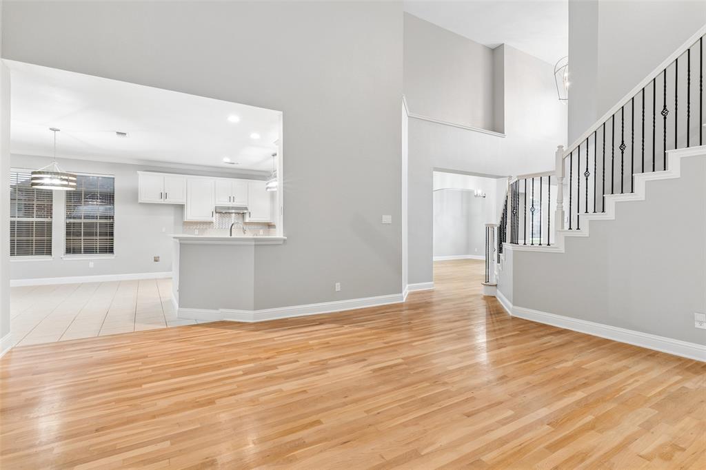 Woodbridge Ph 02c - Residential