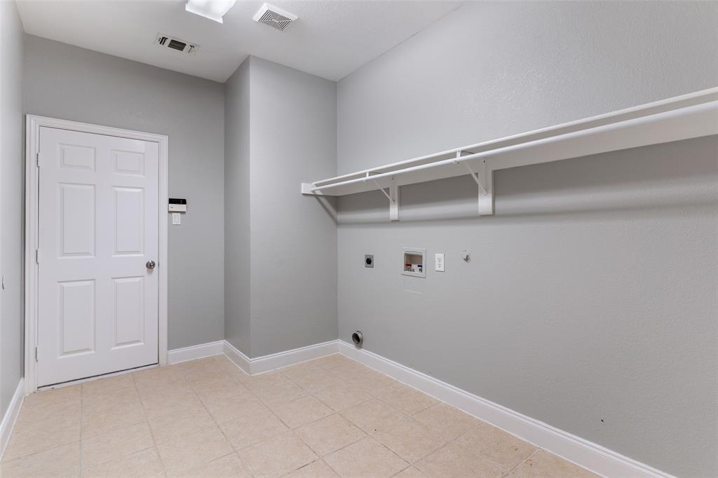 Woodbridge Ph 02c - Residential