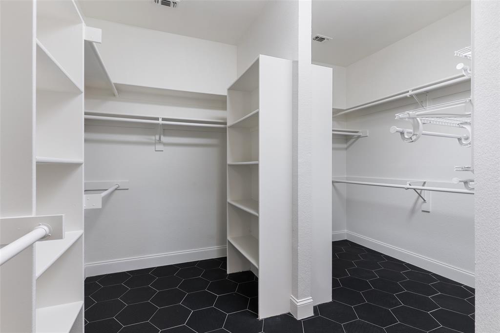 Woodbridge Ph 02c - Residential