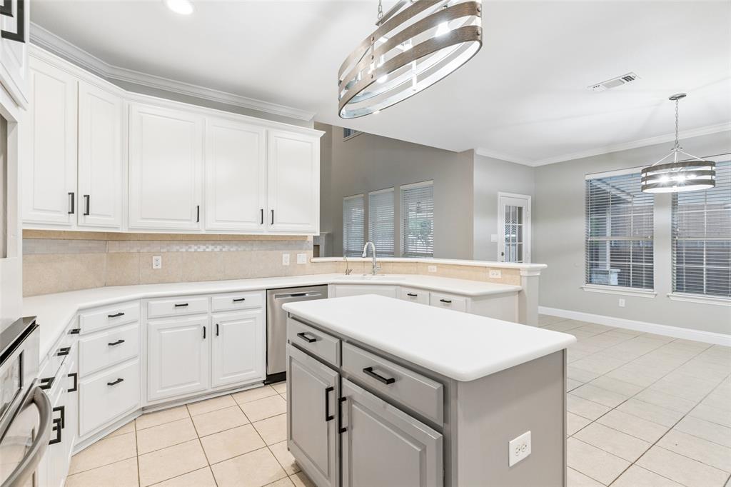 Woodbridge Ph 02c - Residential