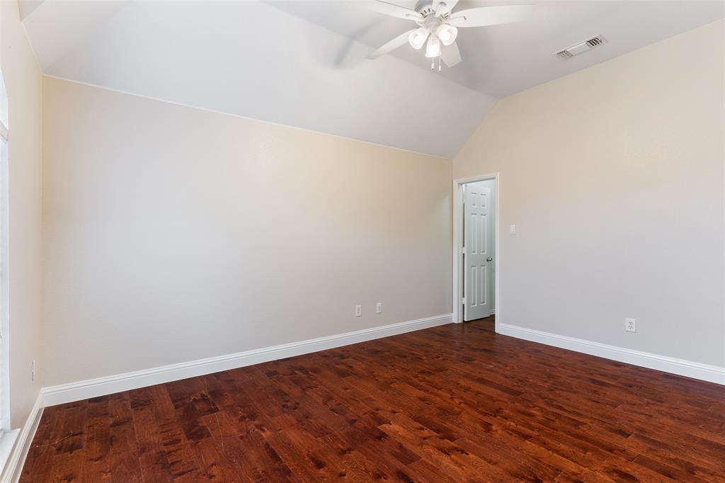 Woodbridge Ph 02c - Residential