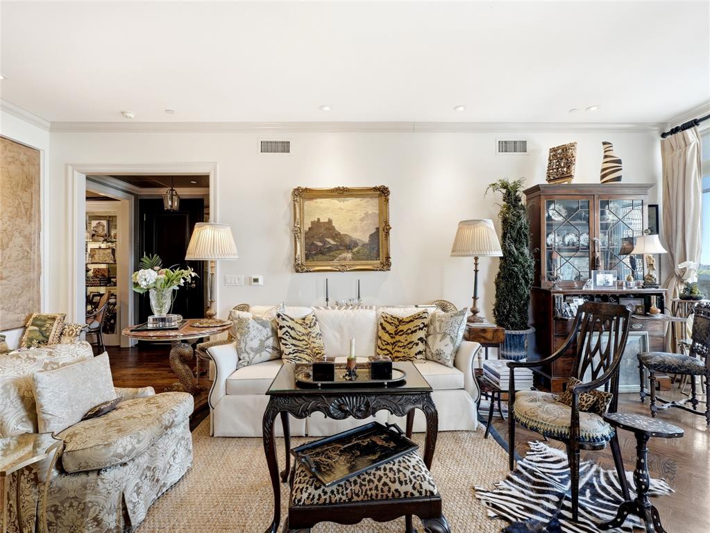 Vendome On Turtle Creek Condo - Residential