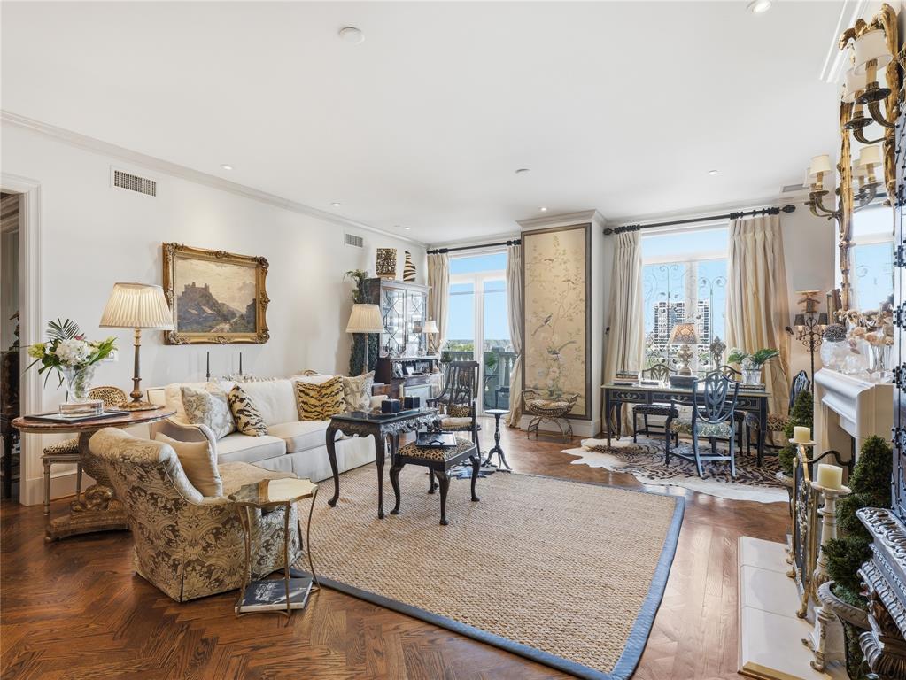 Vendome On Turtle Creek Condo - Residential