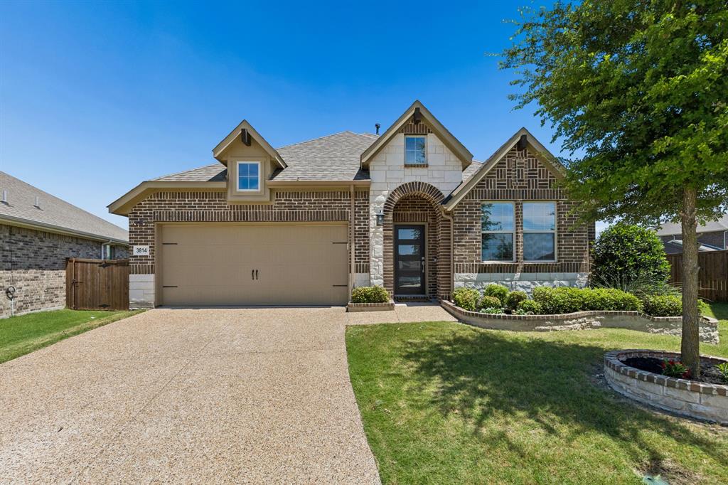 Beautifully maintained 2020 home situated on an oversized .26 acre cul de sac lot in highly sought after Melissa ISD with NO MUD or PID taxes and a low 1.9% tax rate, approximately 1.5% with homestead exemption. Conveniently located within walking distance to Sumeer Elementary, Melissa High School, and the community amenity center, while also being just minutes from the Melissa 6th Grade Center. Melissa was just named the top 5 fastest growing cities in Texas. Down the street from new HEB and Buc-ee's.

This popular Addison floorplan features 3 bedrooms, a private study, game room, spacious utility room, and an open concept layout ideal for everyday living and entertaining. The oversized primary suite offers a large walk in shower with a clean modern design and no tub.

Interior upgrades include wood flooring, 6’8” interior doors, rounded corners, 5 inch baseboards, granite countertops, 42 inch cabinetry, cabinet hardware, designer backsplash, drop in gas cooktop, single bowl sink, pendant lighting over the island, fireplace, ceiling fans in the family room and primary suite, and wired speakers in the family room.