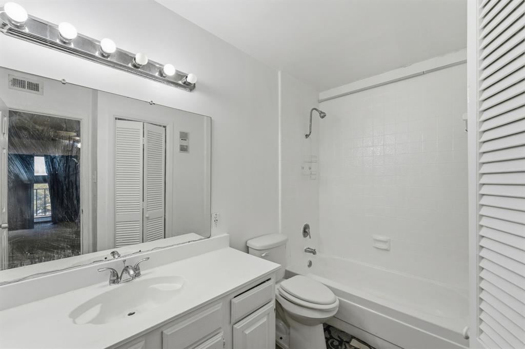 Cambridge Condos Ph 01 03 - Residential