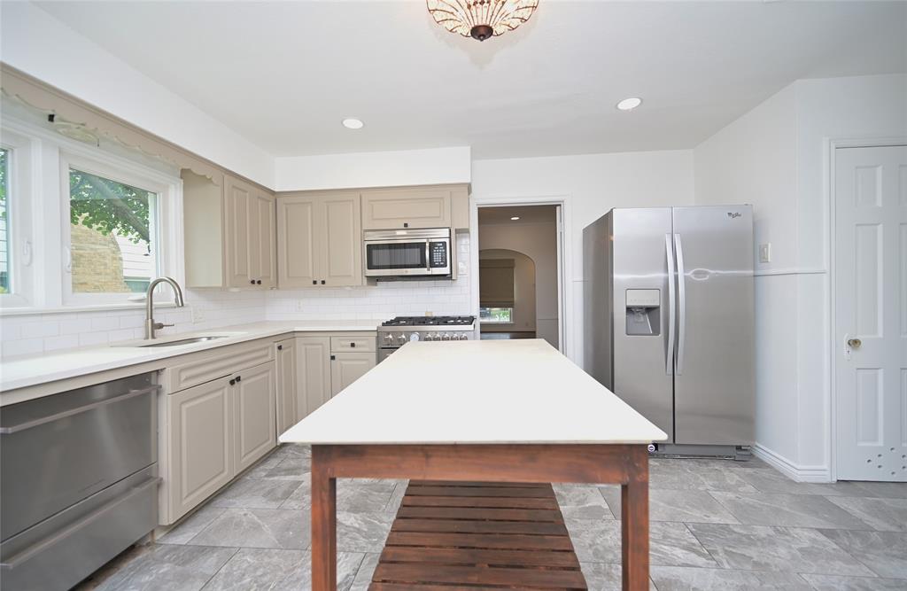 Daniels L O Jr - Residential