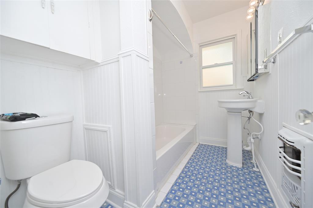Daniels L O Jr - Residential
