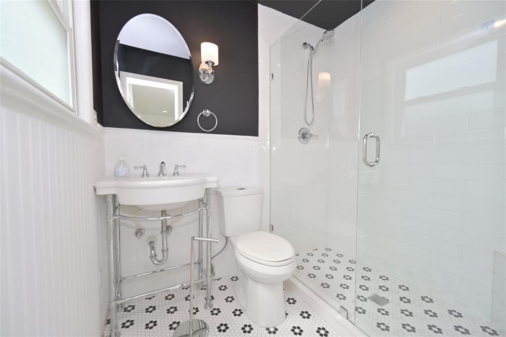 Daniels L O Jr - Residential