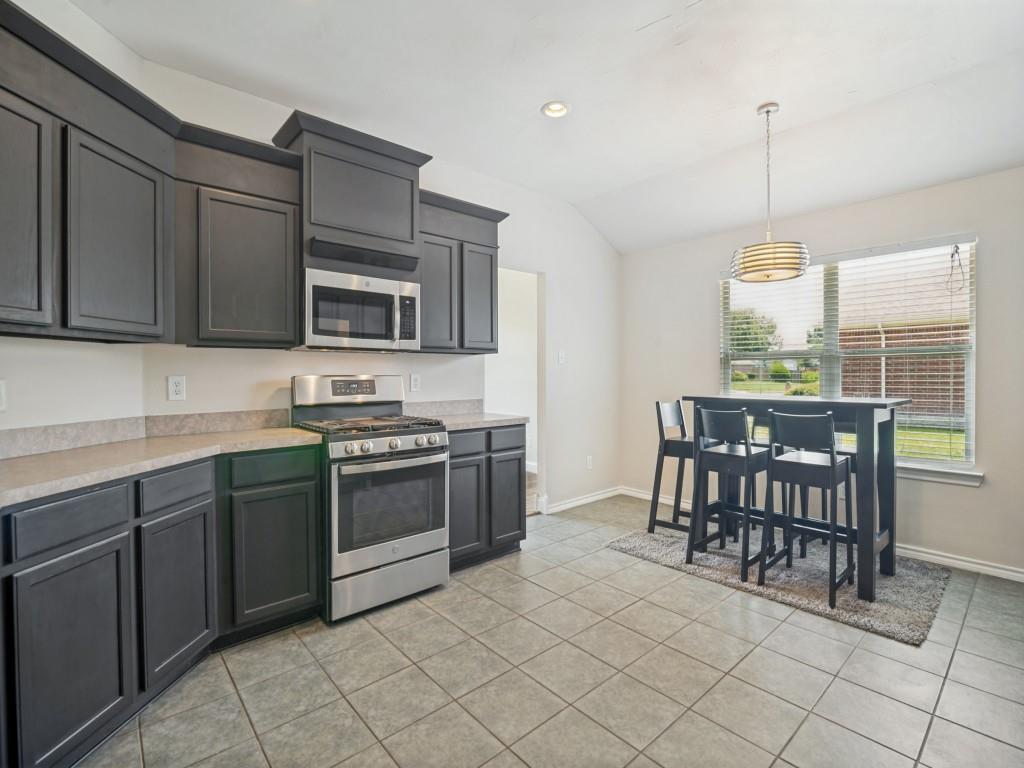 Champion Lakes - Residential
