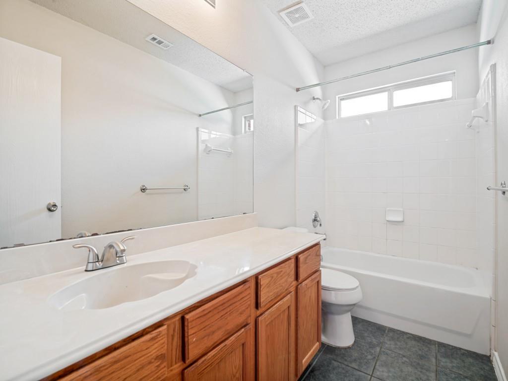 Champion Lakes - Residential