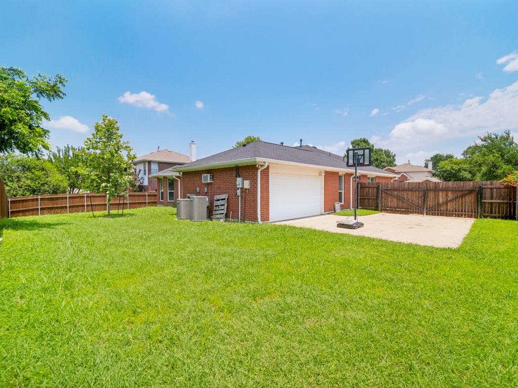 Champion Lakes - Residential