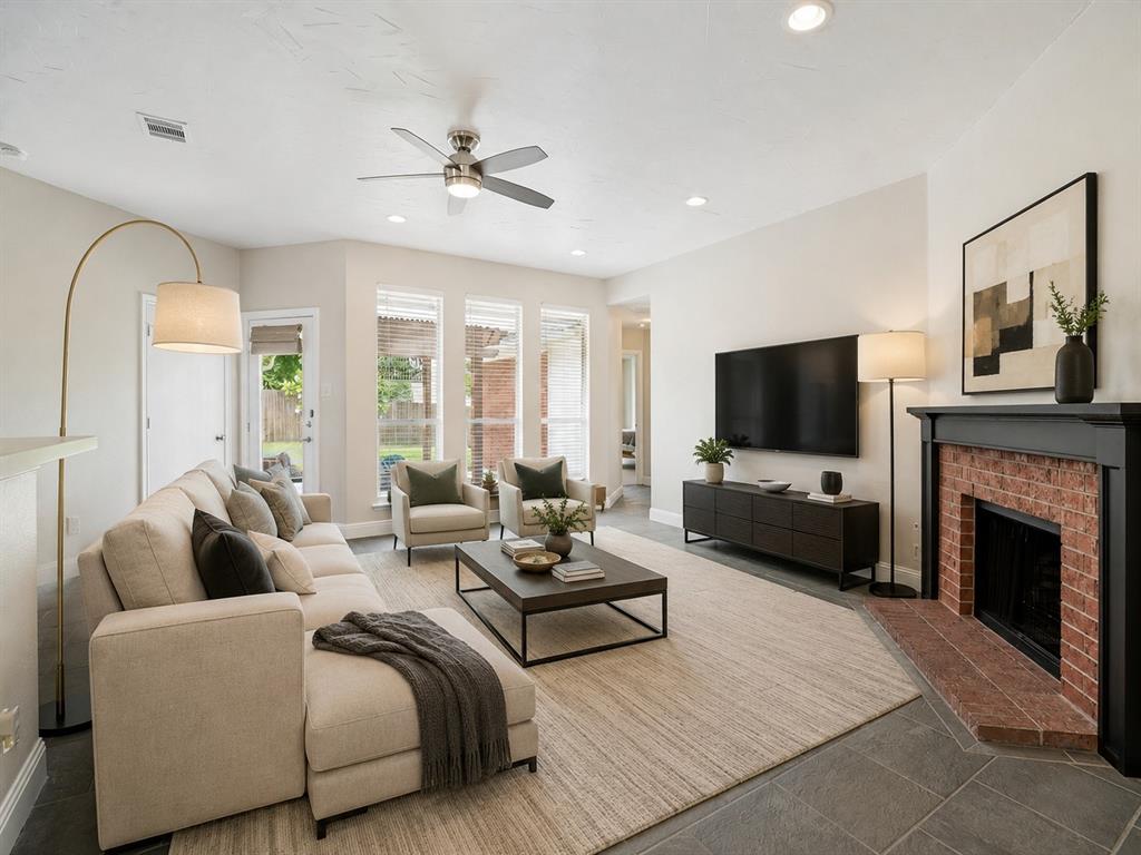 Champion Lakes - Residential