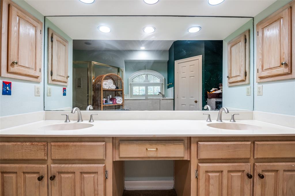 Country Club Place At Las Colinas - Residential
