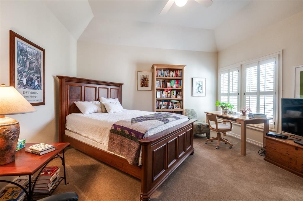 Country Club Place At Las Colinas - Residential