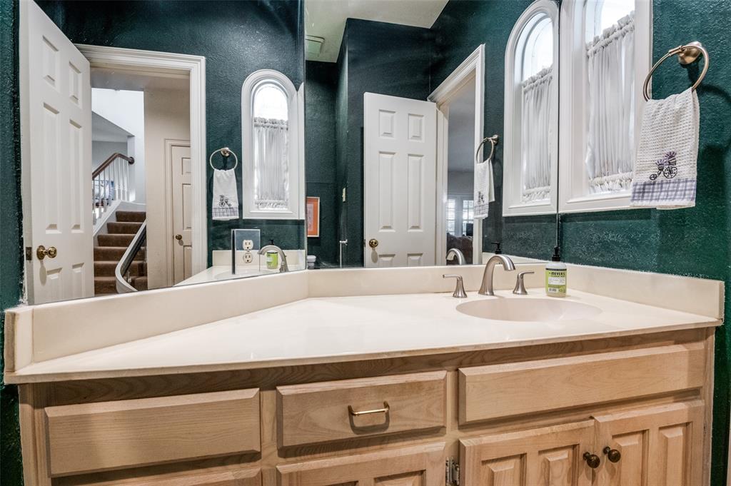 Country Club Place At Las Colinas - Residential