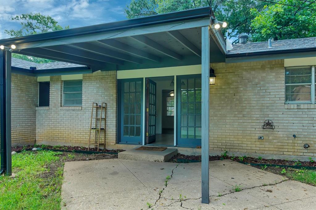 HILLCREST - Residential