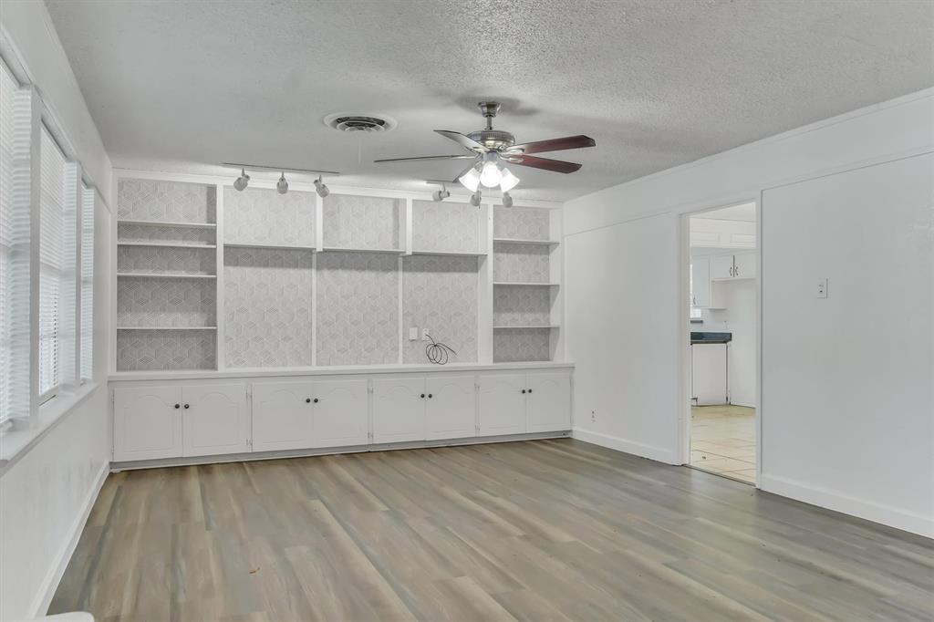 HILLCREST - Residential
