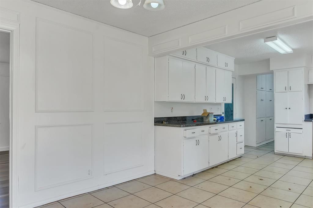 HILLCREST - Residential
