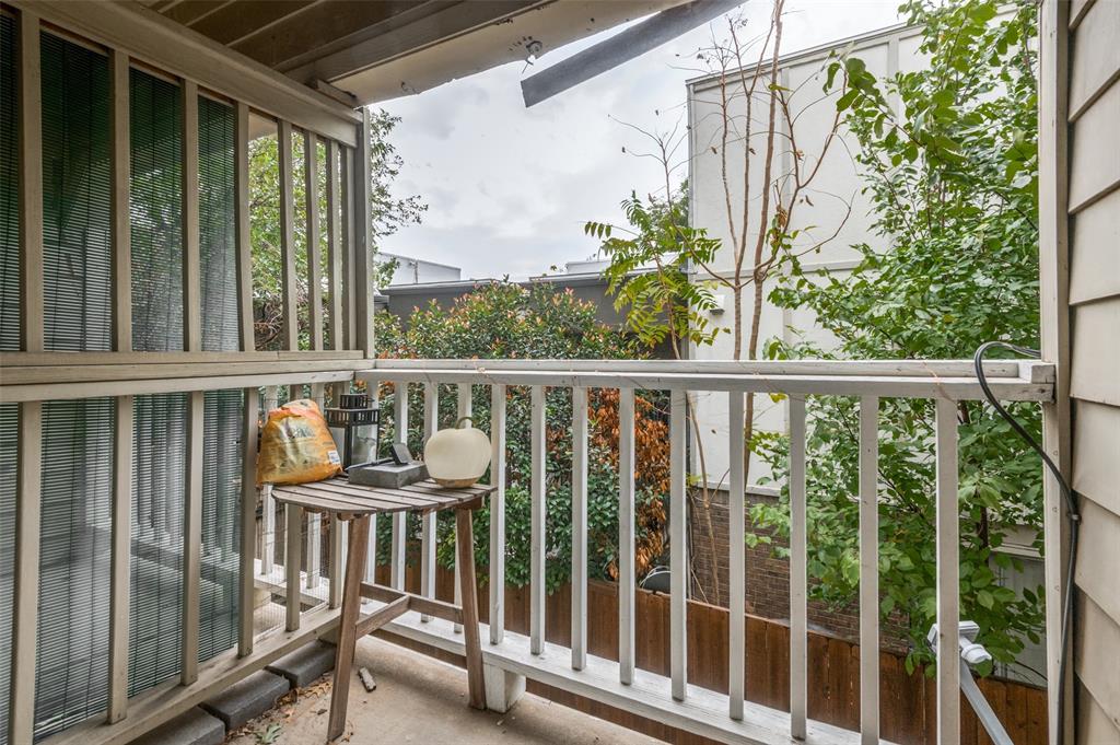 Brownstone At Reagan Condo - Residential