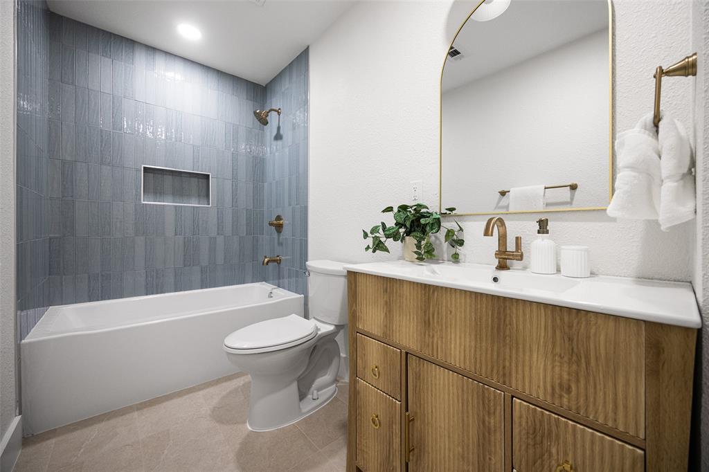 J J Pearce Sec 01 - Residential