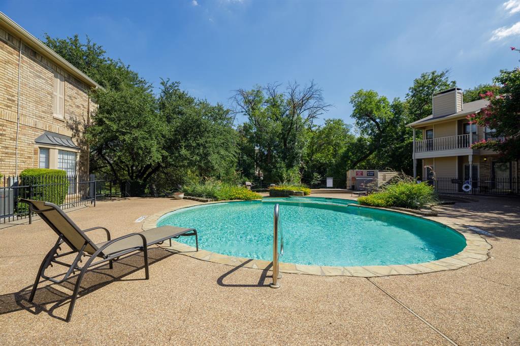 Preston On Lake Condo - Residential
