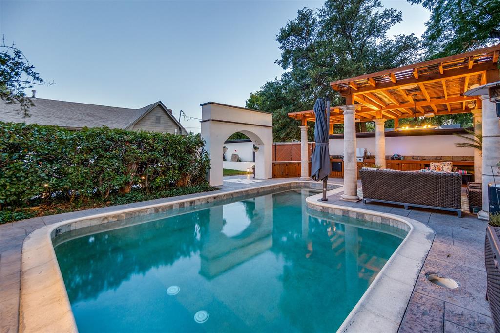 Oak Lawn Heights - Residential