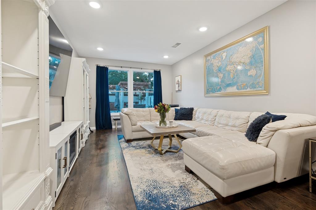 Oak Lawn Heights - Residential