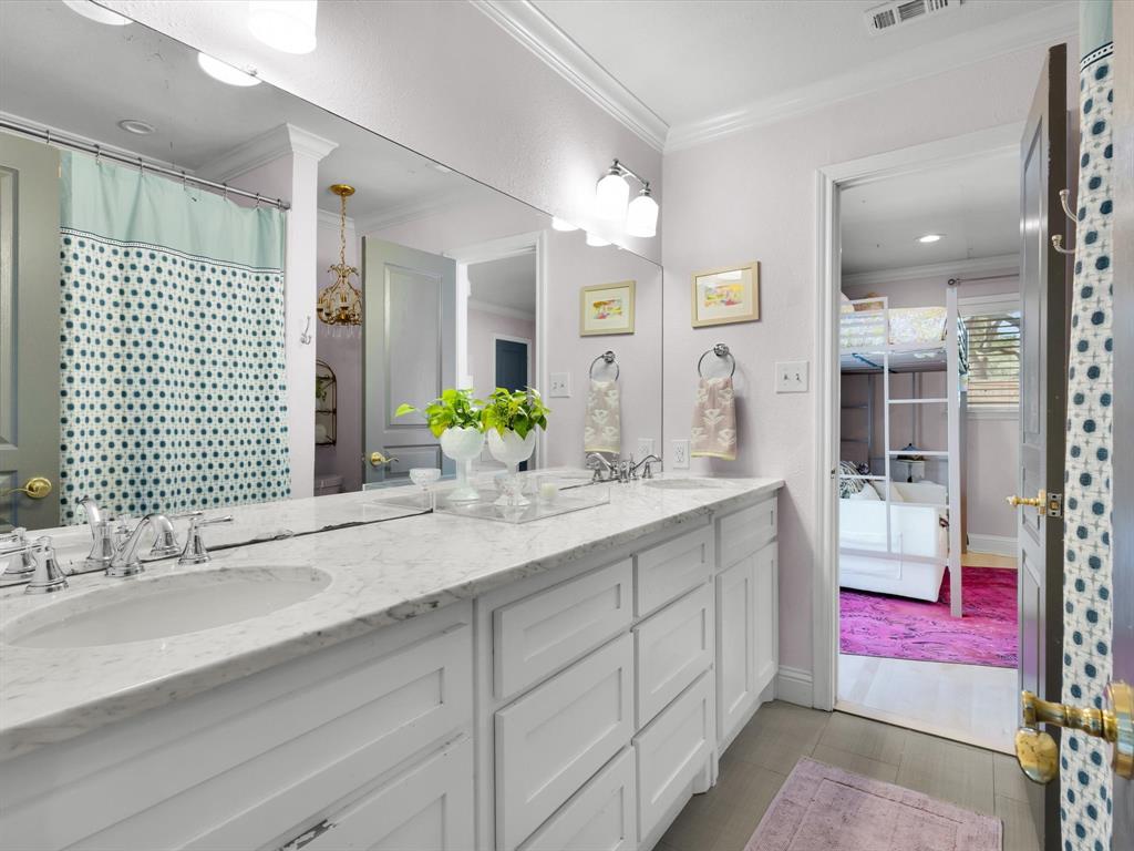 Whispering Oaks Kenn - Residential