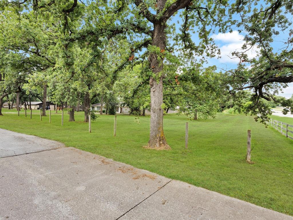 Whispering Oaks Kenn - Residential