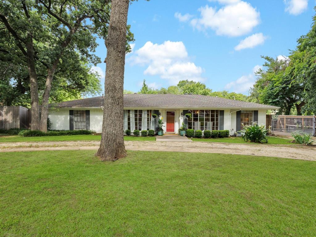 Whispering Oaks Kenn - Residential