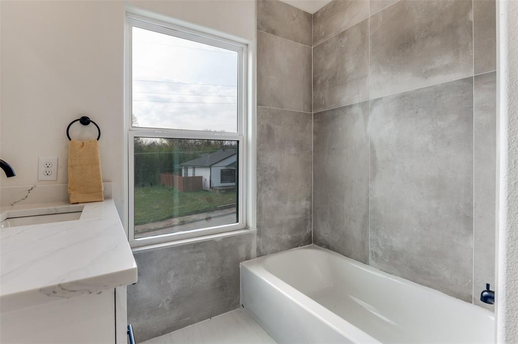 Miss Carrie Gilroy - Residential