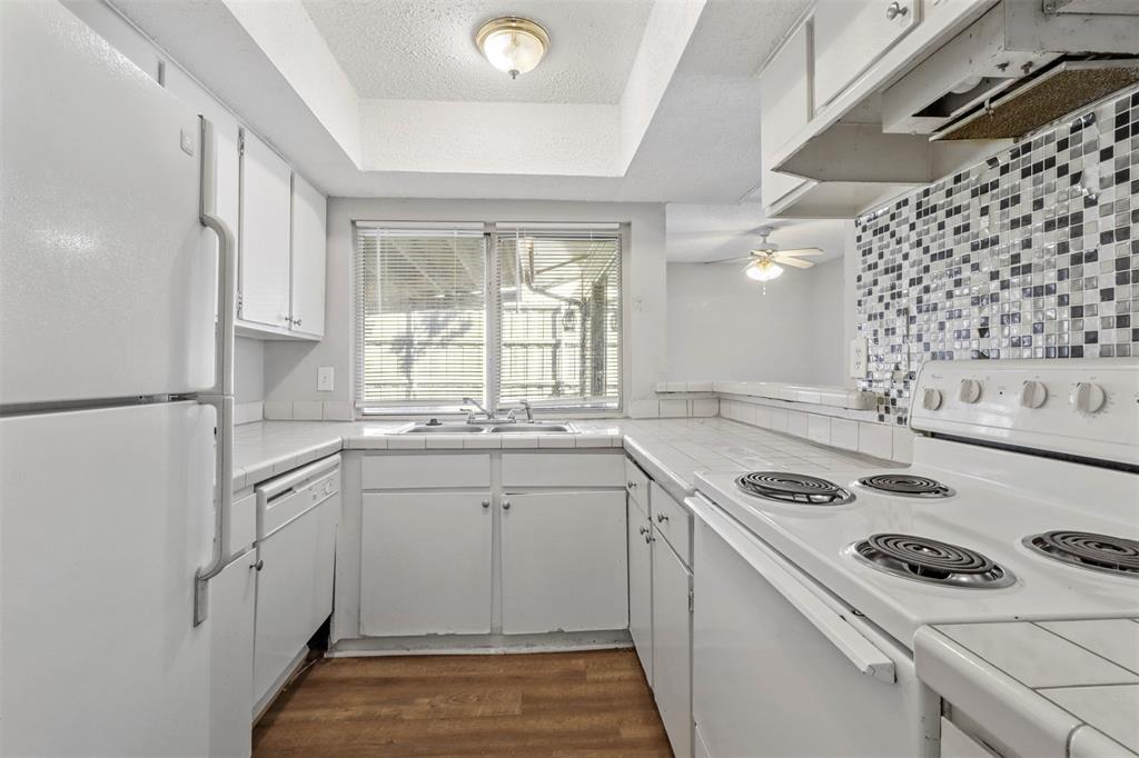 Two Worlds Broadway Add Rep - Residential Lease
