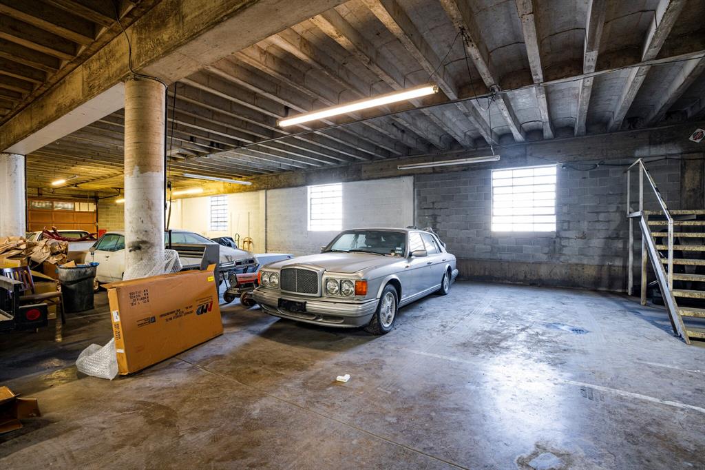 Walnut Grove - Commercial Sale