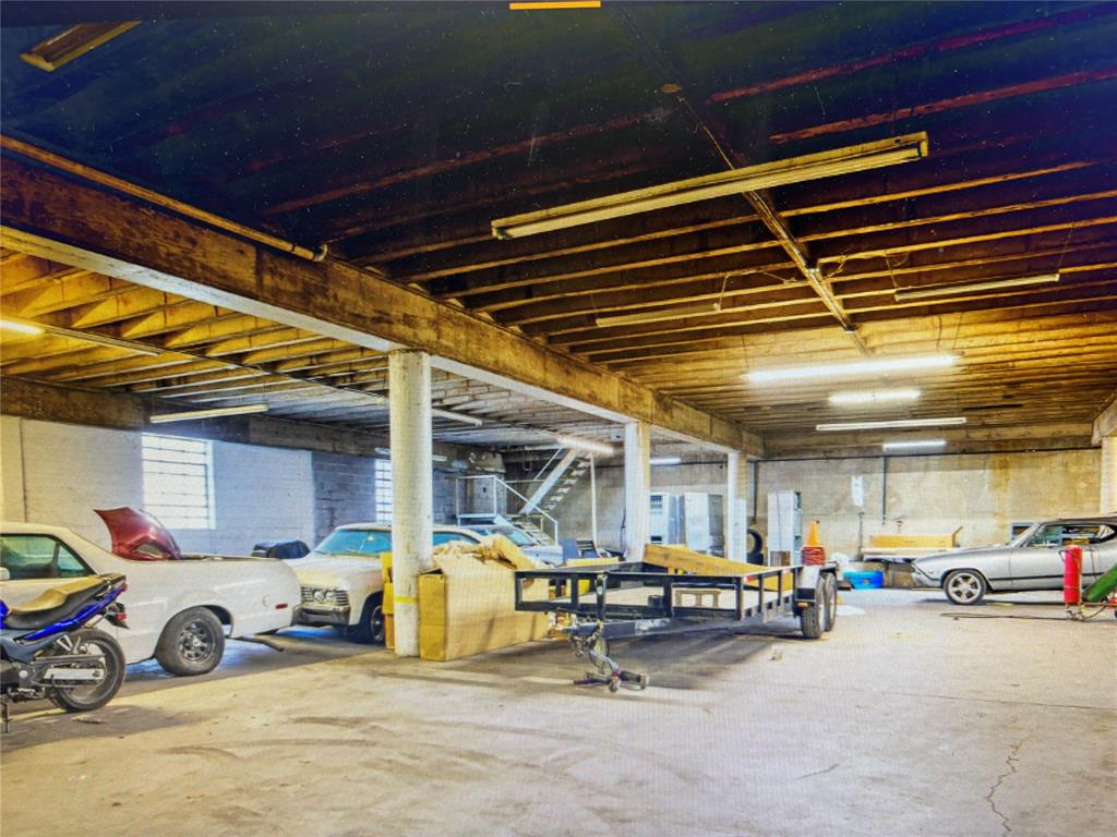 Walnut Grove - Commercial Sale