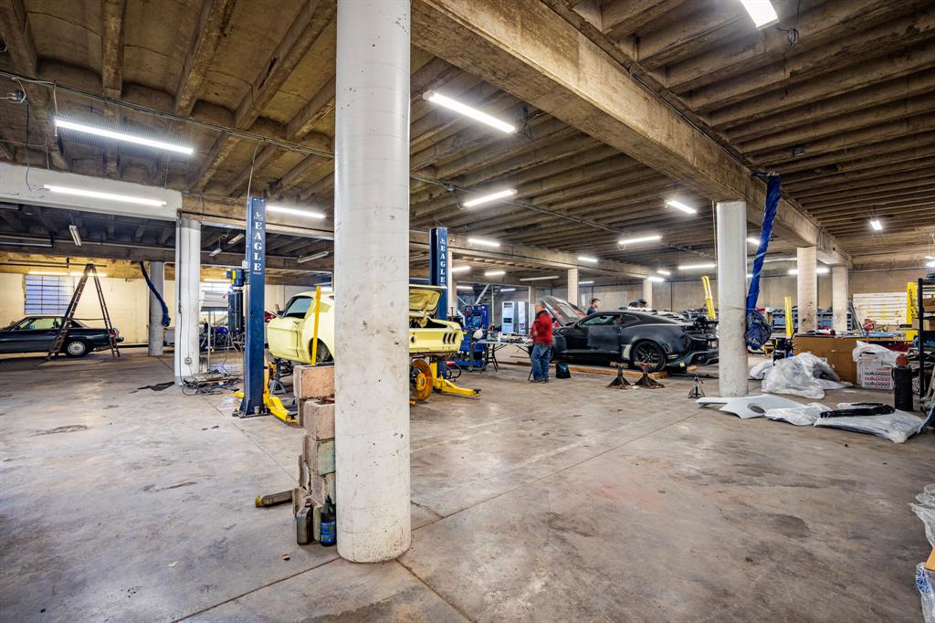 Walnut Grove - Commercial Sale