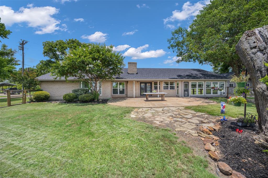 COUNTRY CLUB SHORES - Residential