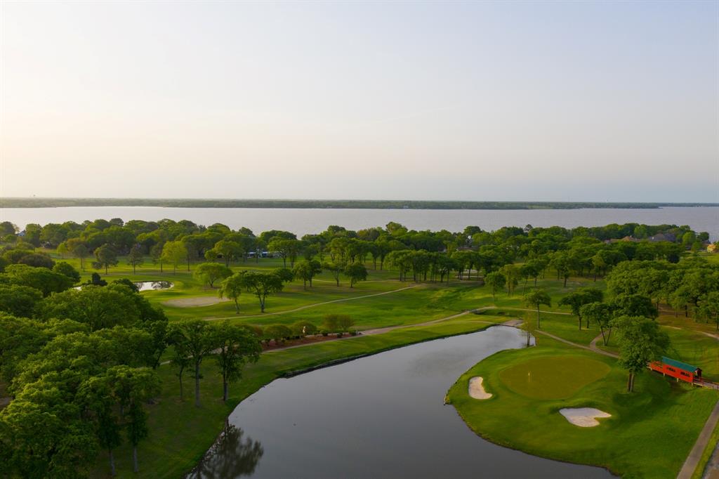 COUNTRY CLUB SHORES - Residential