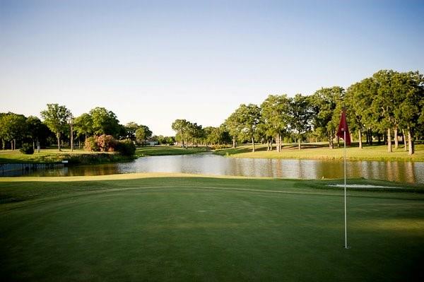 COUNTRY CLUB SHORES - Residential