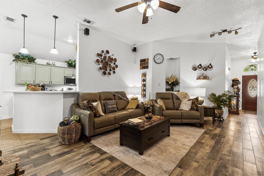 River Oaks #4 - Residential